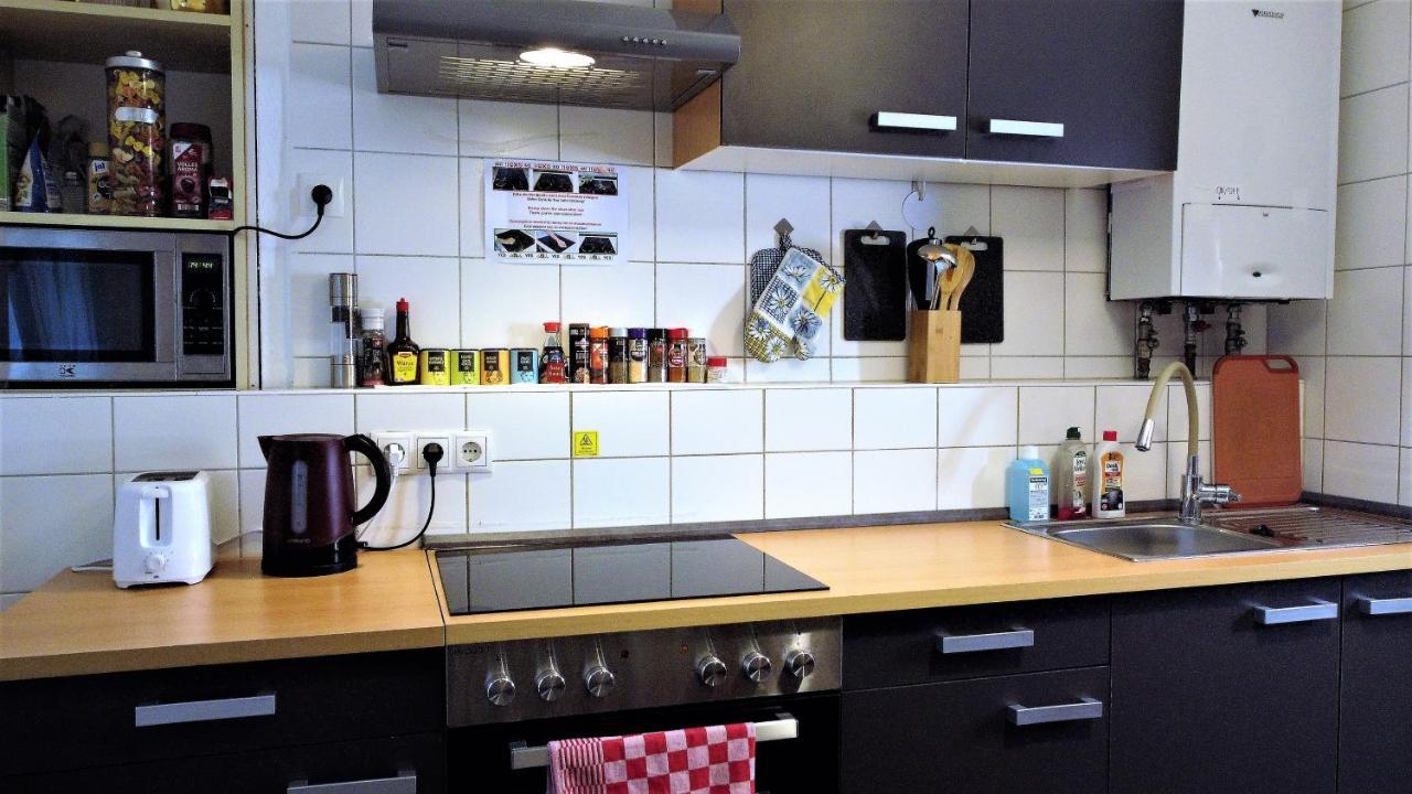 Im - Apple Tv Netflix Kingsize Bett Arbeitsplatz Naehe Hbf